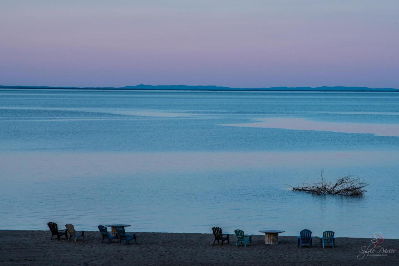 Domaine Sur Une Plage Saint-Félicien Екстериор снимка