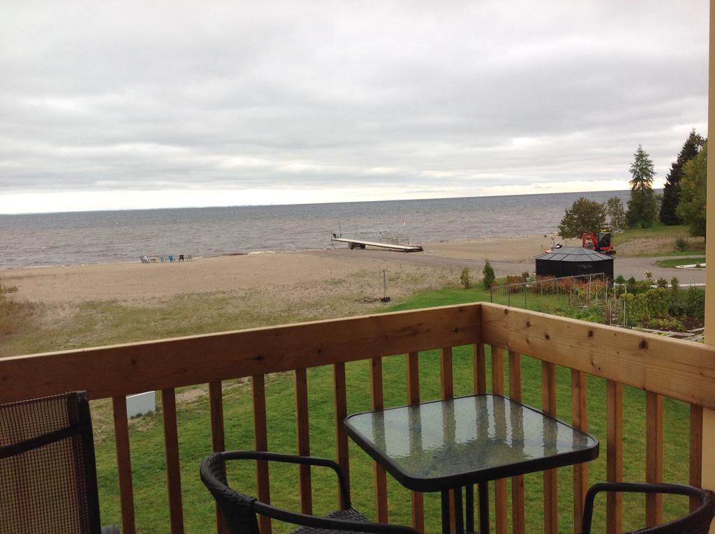 Domaine Sur Une Plage Saint-Félicien Екстериор снимка