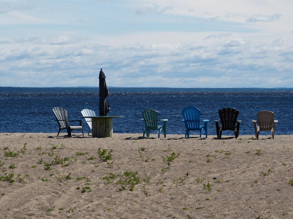Domaine Sur Une Plage Saint-Félicien Екстериор снимка